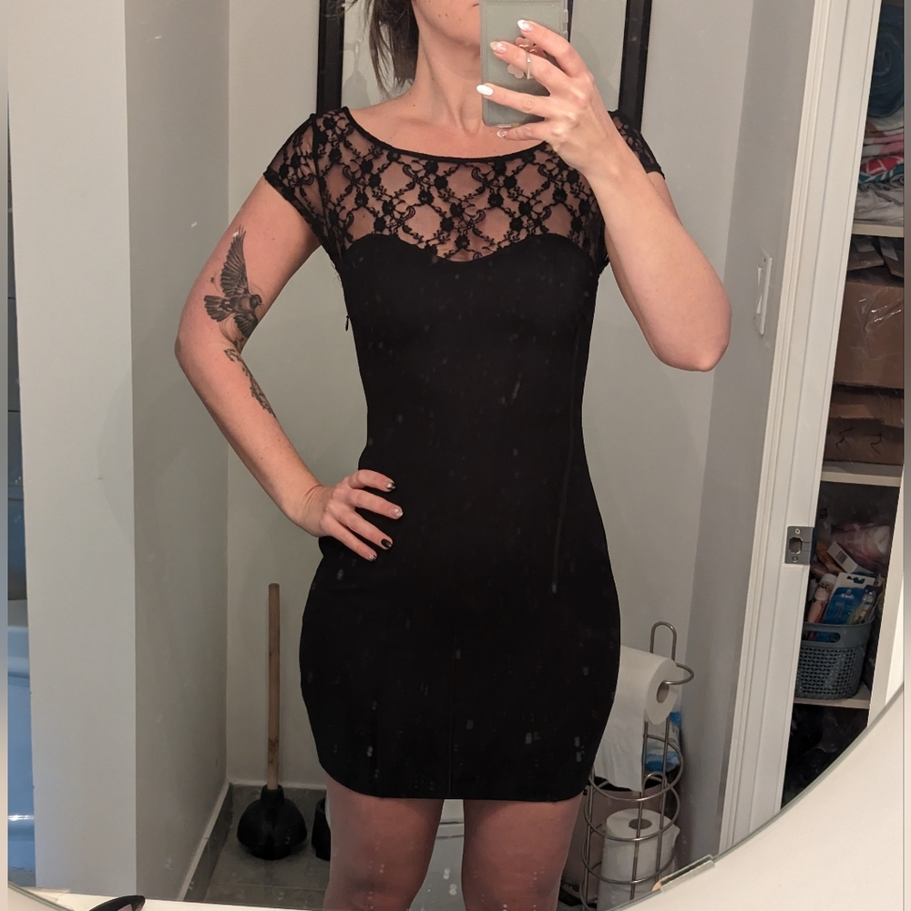 Guess bodycon Mini dress with lace detail